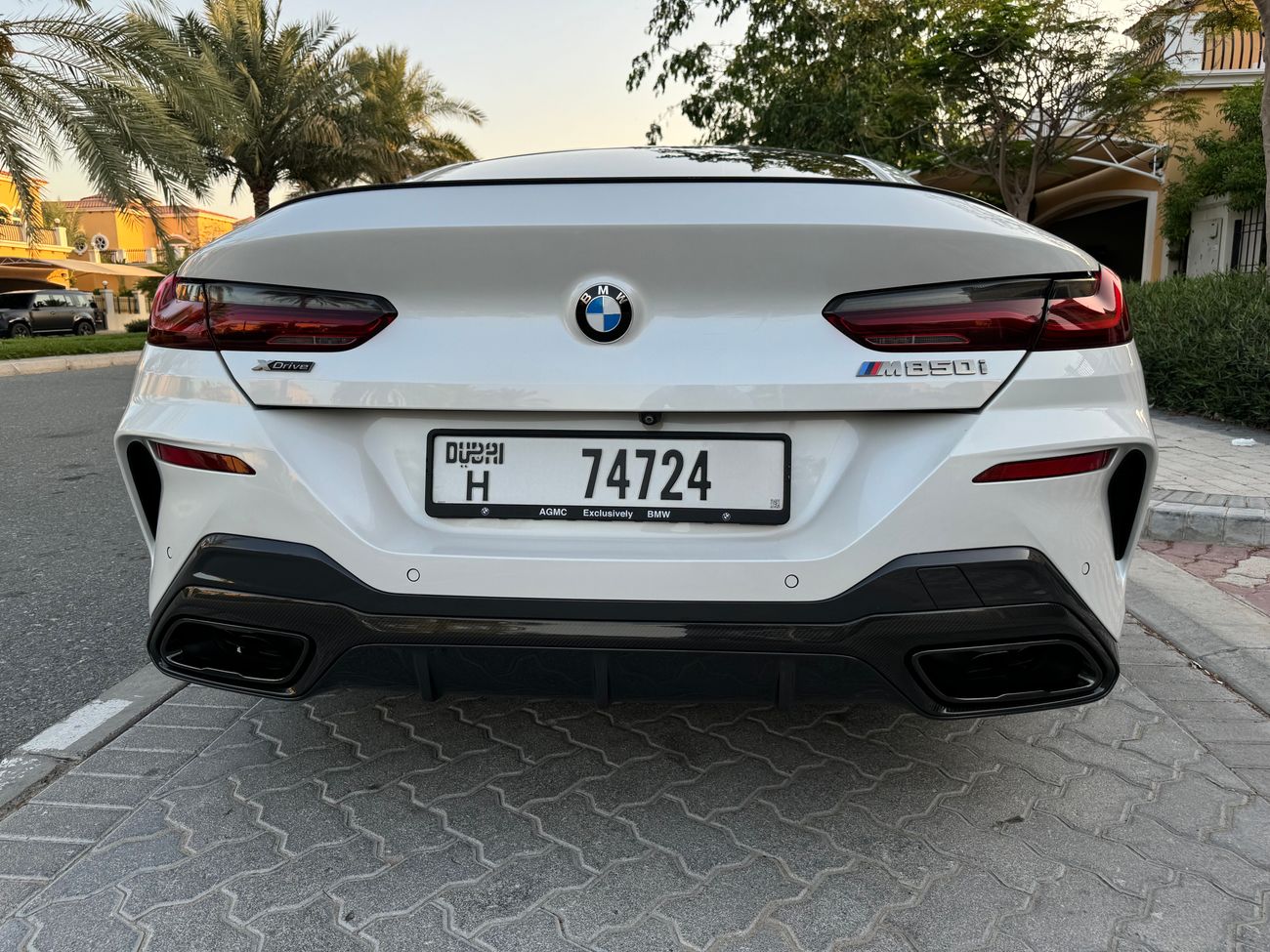 بي أم دبليو M850i