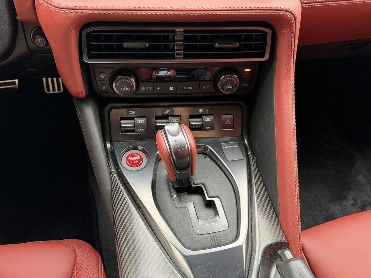 نيسان جي تي ار premium - used car