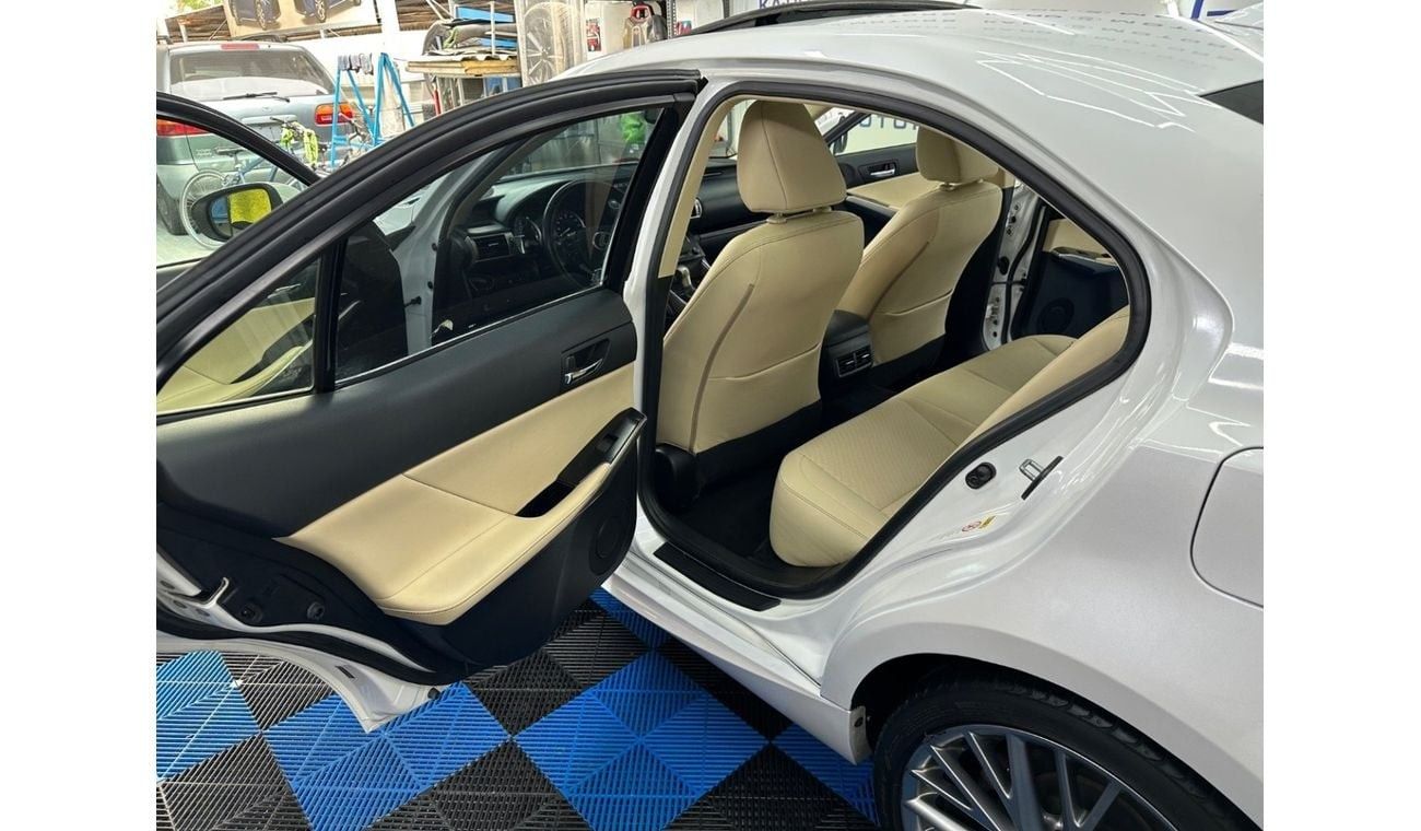 لكزس IS 250 Platinum 2.5L