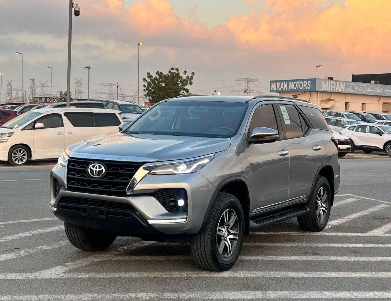 Toyota Fortuner 2020 Toyota Fortuner EXR 2.7L V4 - AWD 4x4 GCC -  Rear Cam - Cruise Control - 2025 Shape Modified