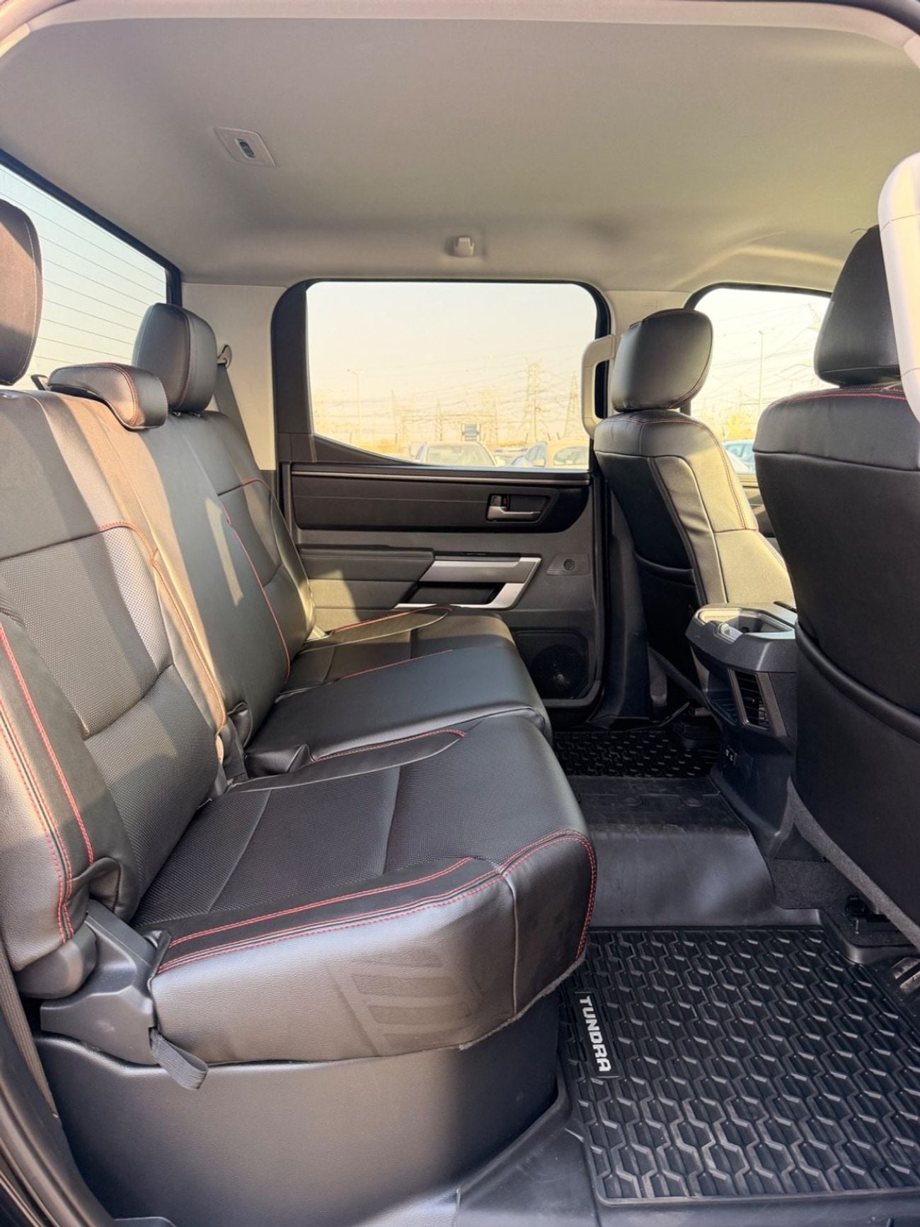 تويوتا تاندرا SR5 4WD Premium 2024