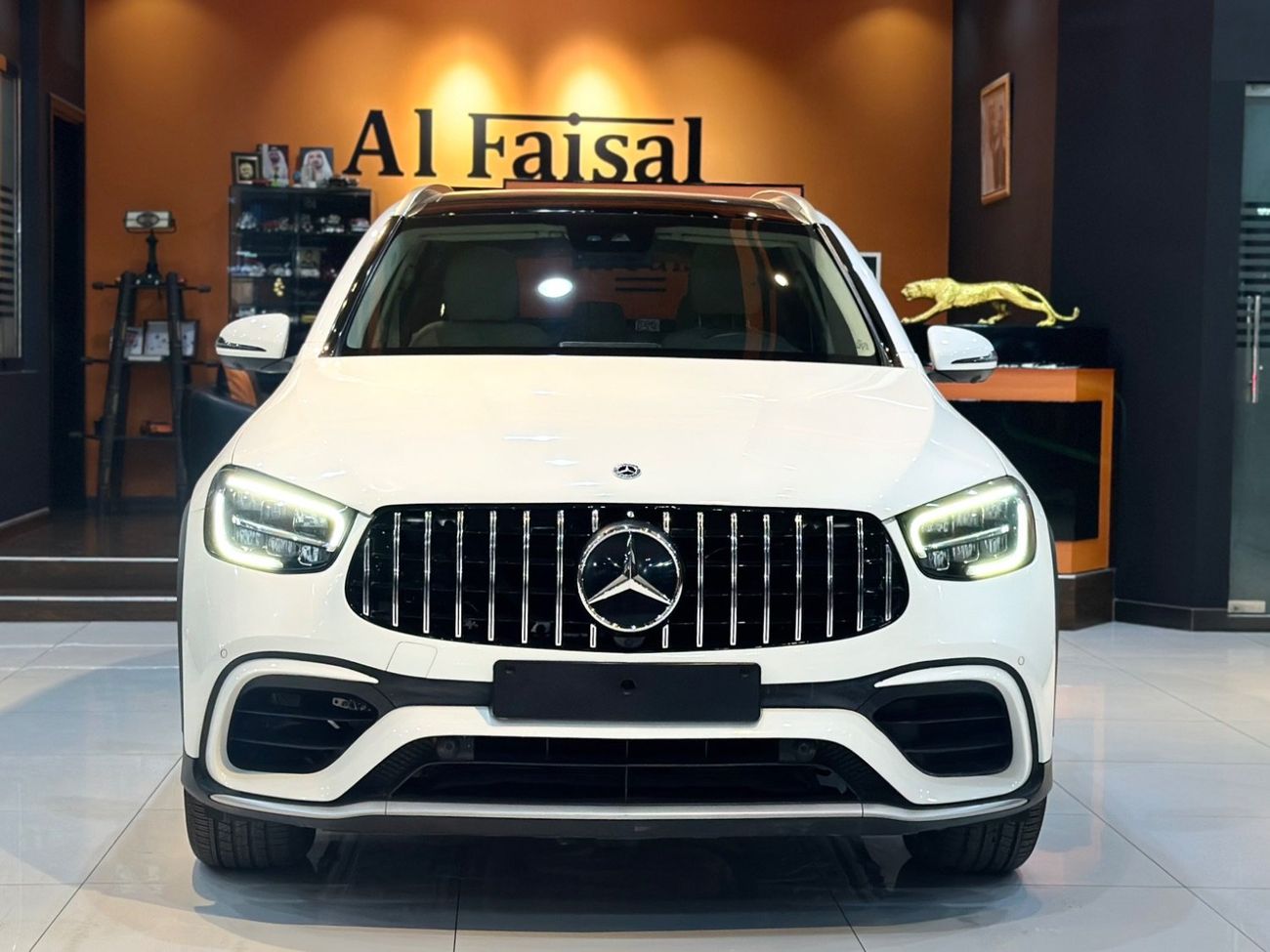 Mercedes-Benz GLC 300 2.0L REAR WHEEL DRIVE