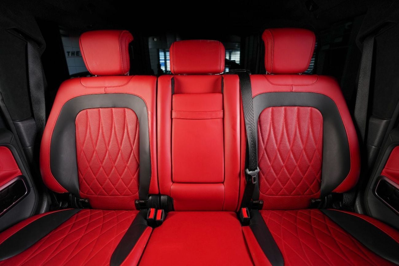 Mercedes-Benz G 63 AMG Std 4.0L Night Package- first Edition