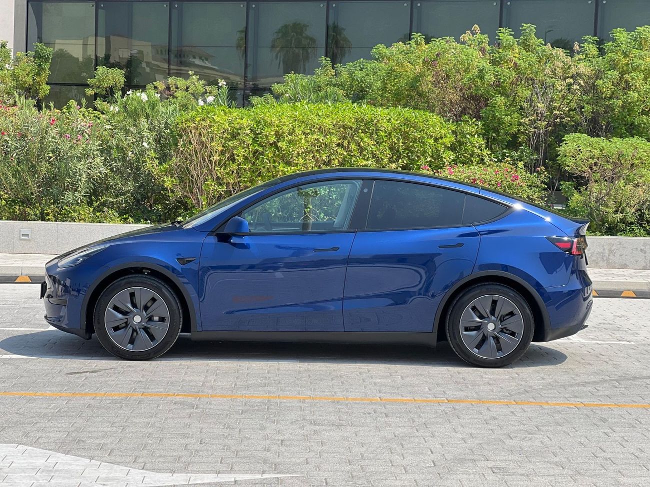 Tesla Model Y Tesla Model Y   Brand New  Auto Pilot  2024 GCC Zero KM  Under Tesla Warranty