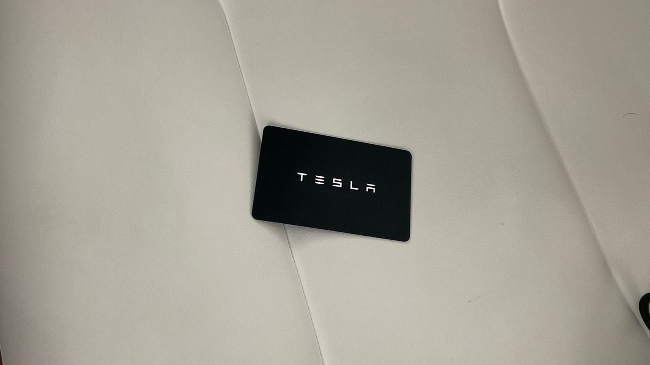 تسلا موديل Y Performance (Dual Motor) | upto AED 20,000 Ramadan Discount | شامل الضمان | 0 ﺪﻔﻋﺓ ﺃﻮﻟﻯ