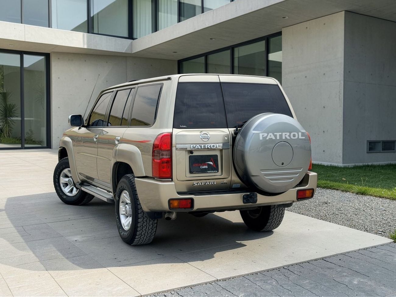 Nissan Patrol Safari Safari 4.8L A/T NISSAN PATROL SAFARI | 4.8L V6 | 2022 | GCC SPECS | AED 2,399 PER MONTH