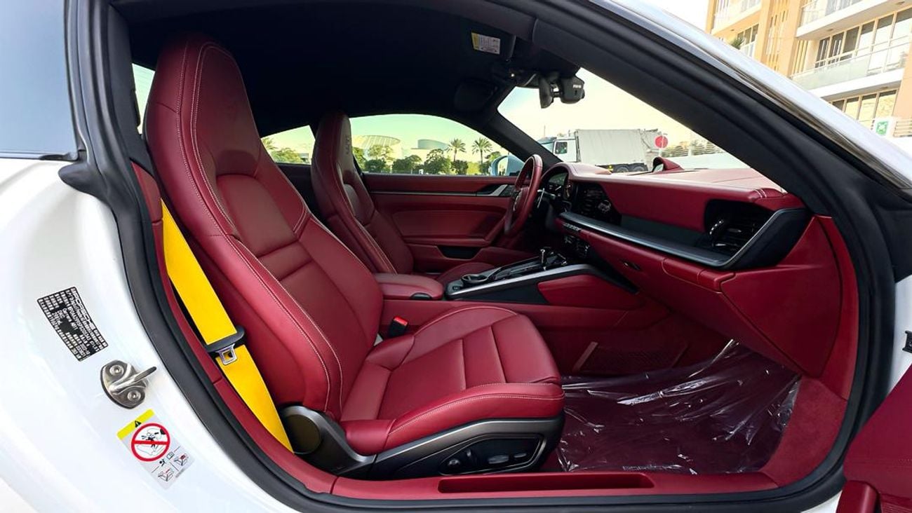 بورش 911 Carrera 3.0L (444 HP) Coupe