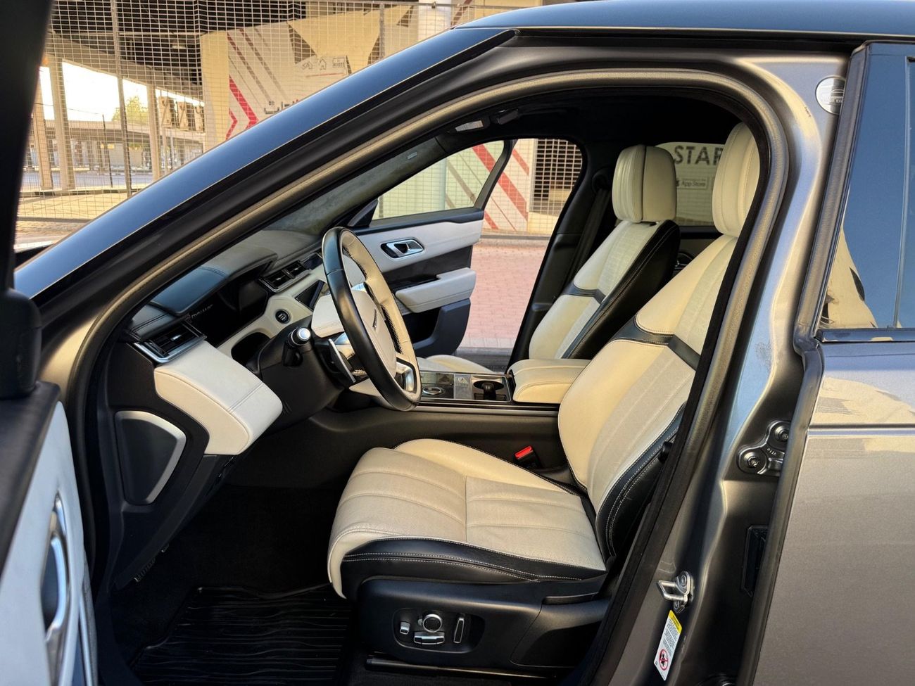 Land Rover Range Rover Velar 2018 P380 R-Dynamic HSE 3.0L 340HP CANADA IMPORTED