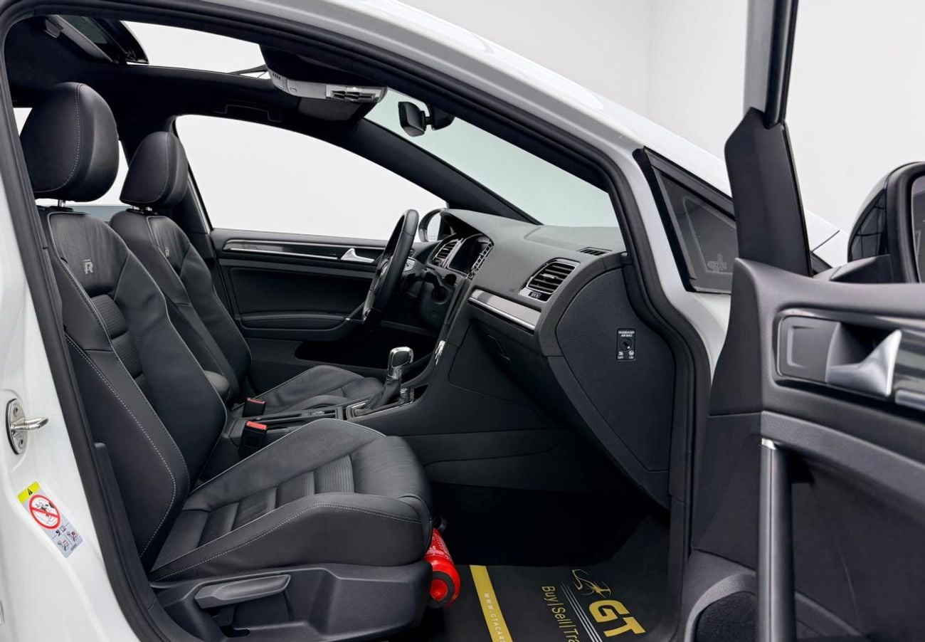 Volkswagen Golf 2018 Volkswagen Golf R, Full Service History, Fully Loaded, Excellent Condition, GCC