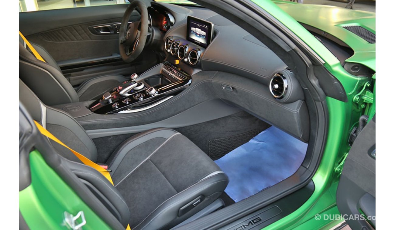 Mercedes Benz AMG GTR 2018