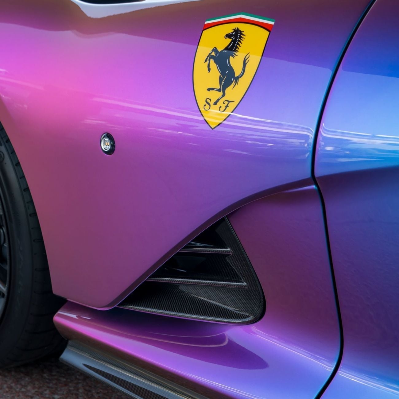 Ferrari 812 COMPETIZIONE 2024 FERRARI 812 ( SPECAIL COLOUR ) TAILOR MADE ( 1 OF 599) BRAND NEW
