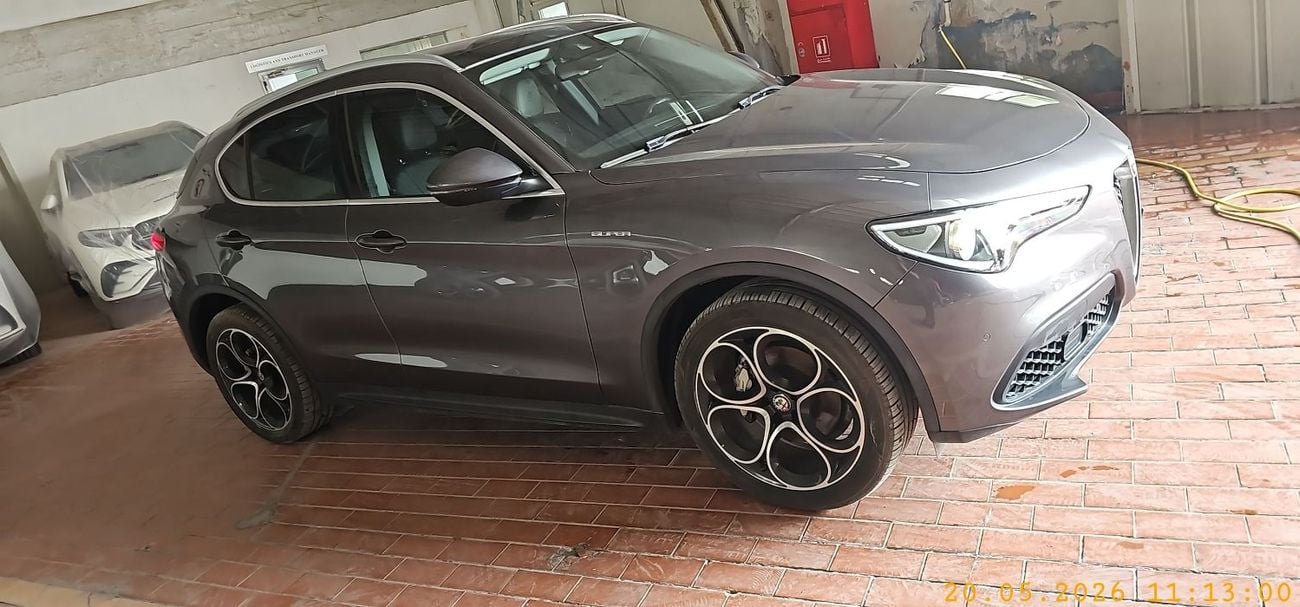 Alfa Romeo Stelvio SUPER 2.0