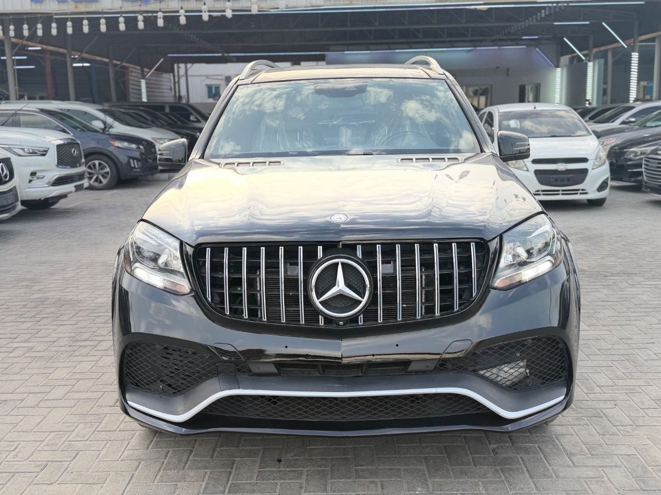 مرسيدس بنز GLS 450 STD (NON GCC)