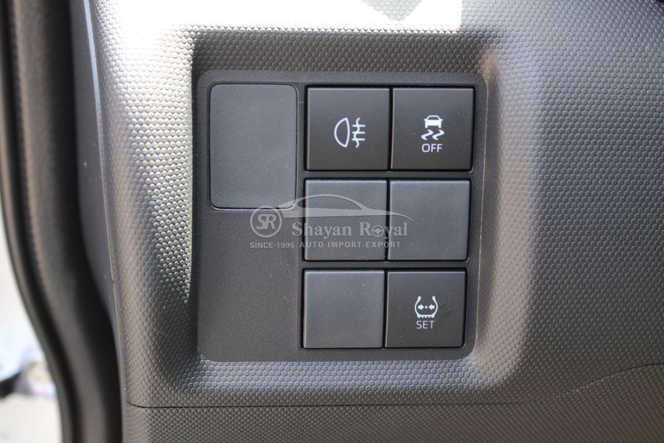 تويوتا ريز LHD 1.2L E FWD PETROL 2024MY