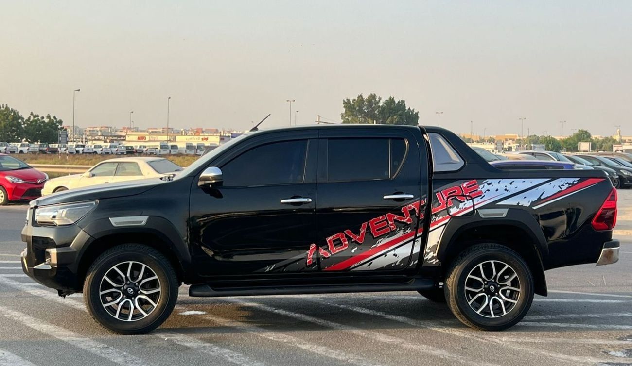 Toyota Hilux 2018 Toyota Hilux GL Black Edition Advanture Modified - 2.7L V4 - AWD 4x4- 360* CAM - Push Start - P