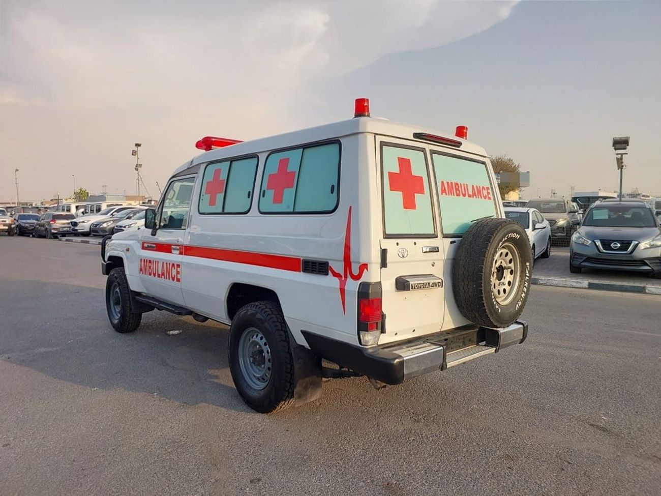 Toyota Land Cruiser TOYOTA LAND CRUISER AMBULANCE SUV RHD 2017 MODEL 4.5 L DIESEL MANUAL(PM07499)