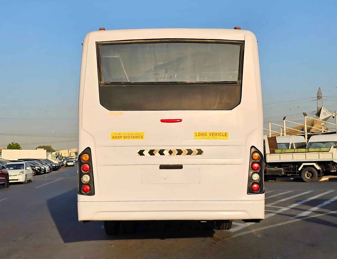 تاتا LPO 1618 5600 CC / V8 / Non AC / 63 Seater / Highroof with Headrest and Seat Belt (CODE # 69095)