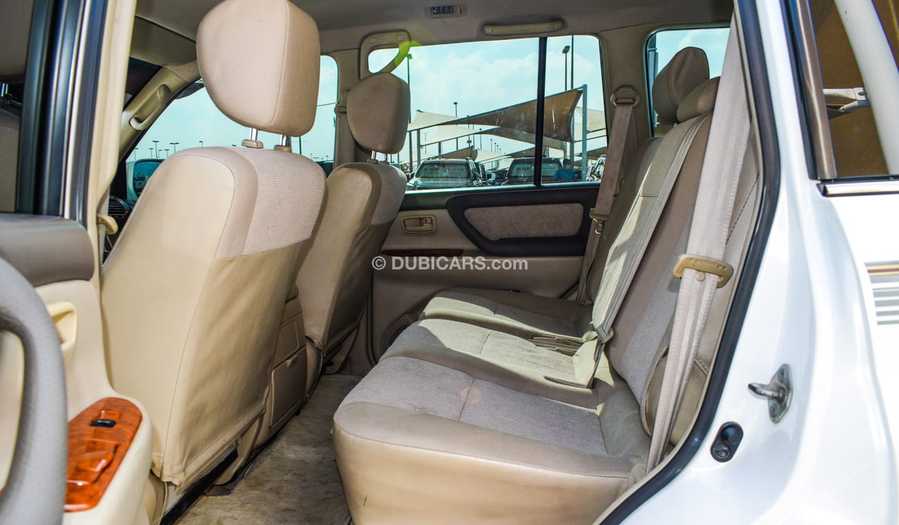 تويوتا لاند كروزر GXR V6