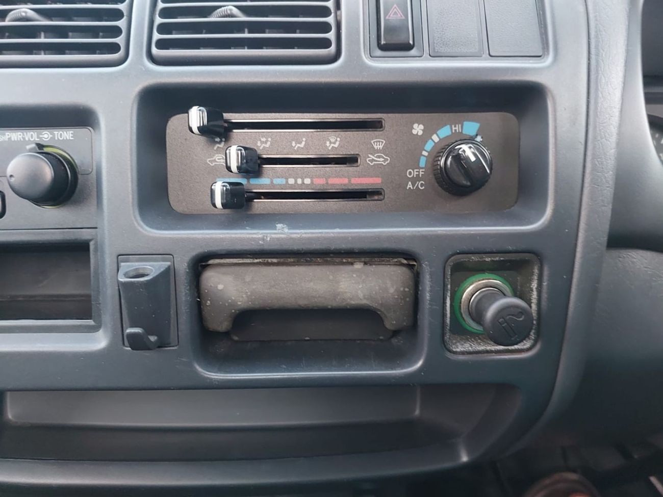 Toyota Lite Ace TOYOTA LITEACE TRUCK PICK UP RHD 1997 MODEL 1.5 L PETROL MANUAL(PM70845)