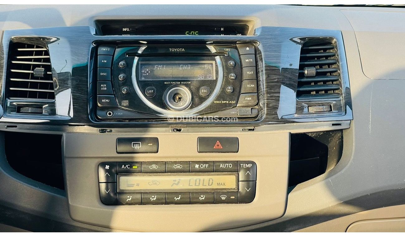 تويوتا فورتونر SR5