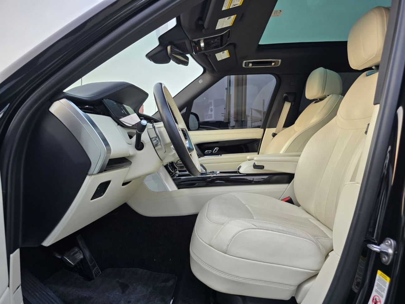 Land Rover Range Rover SE P530 4.4L LAND ROVER RANGE ROVER SE P530 2023 8 CYLINDER ENGINE 4.4L AMERICAN clean title without