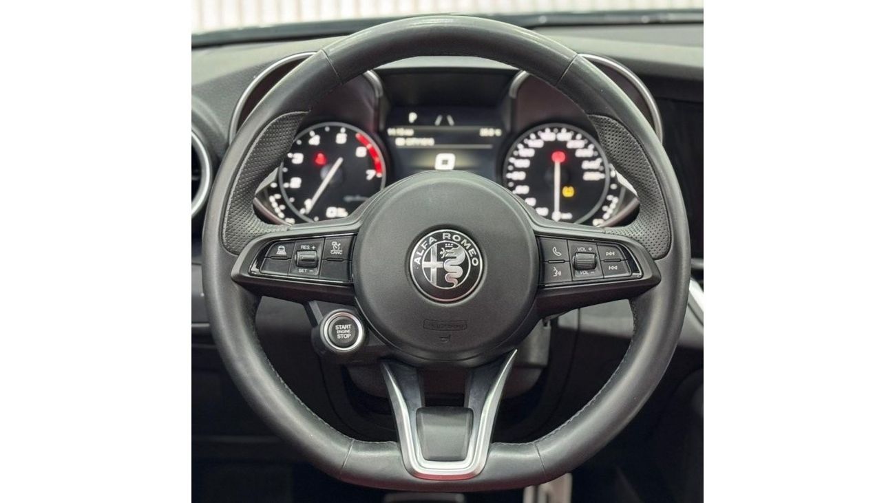 Alfa Romeo Giulia 2023 Alfa Romeo Giulia Veloce, 2027 Agency Warranty + Service Package, Full Service History, GCC