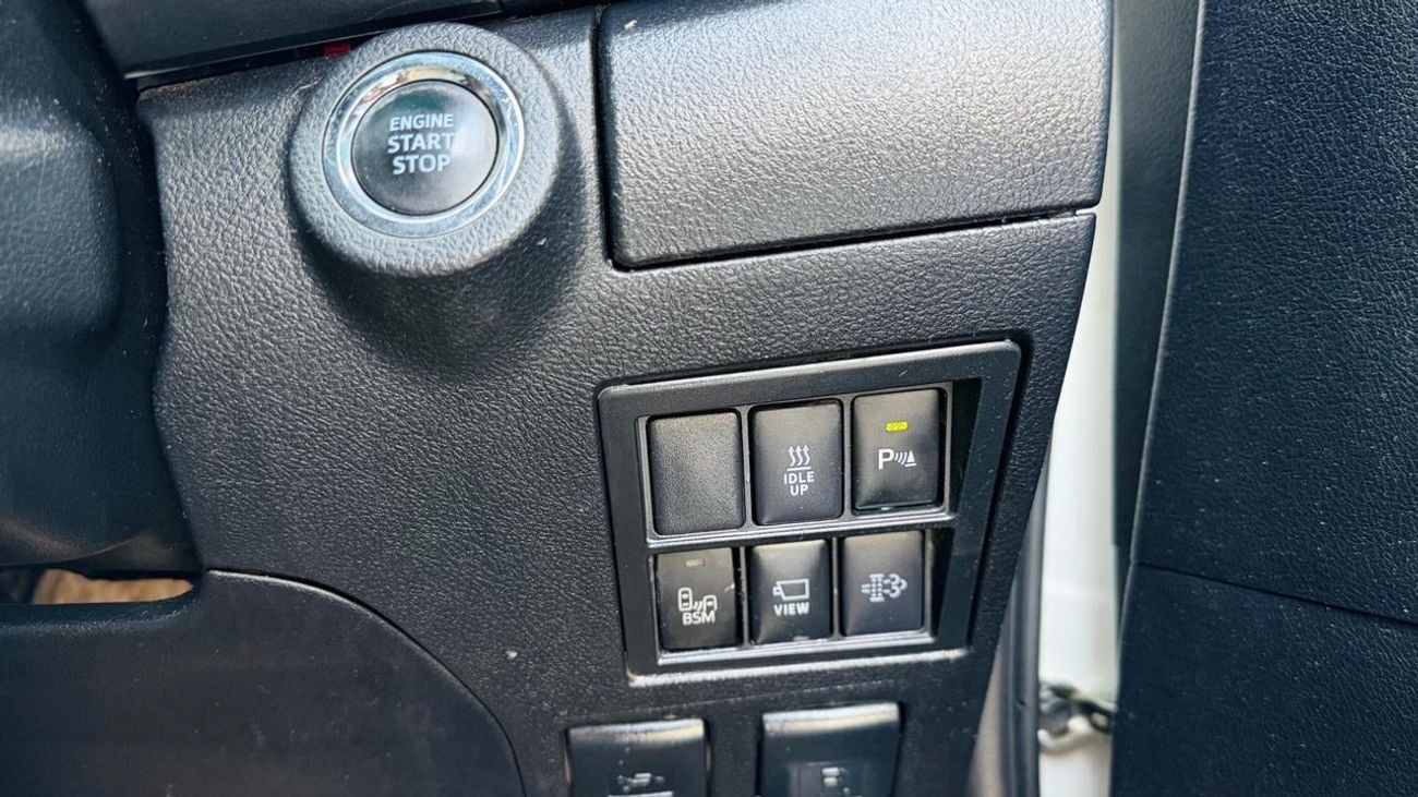 Toyota Hilux GR KITT install