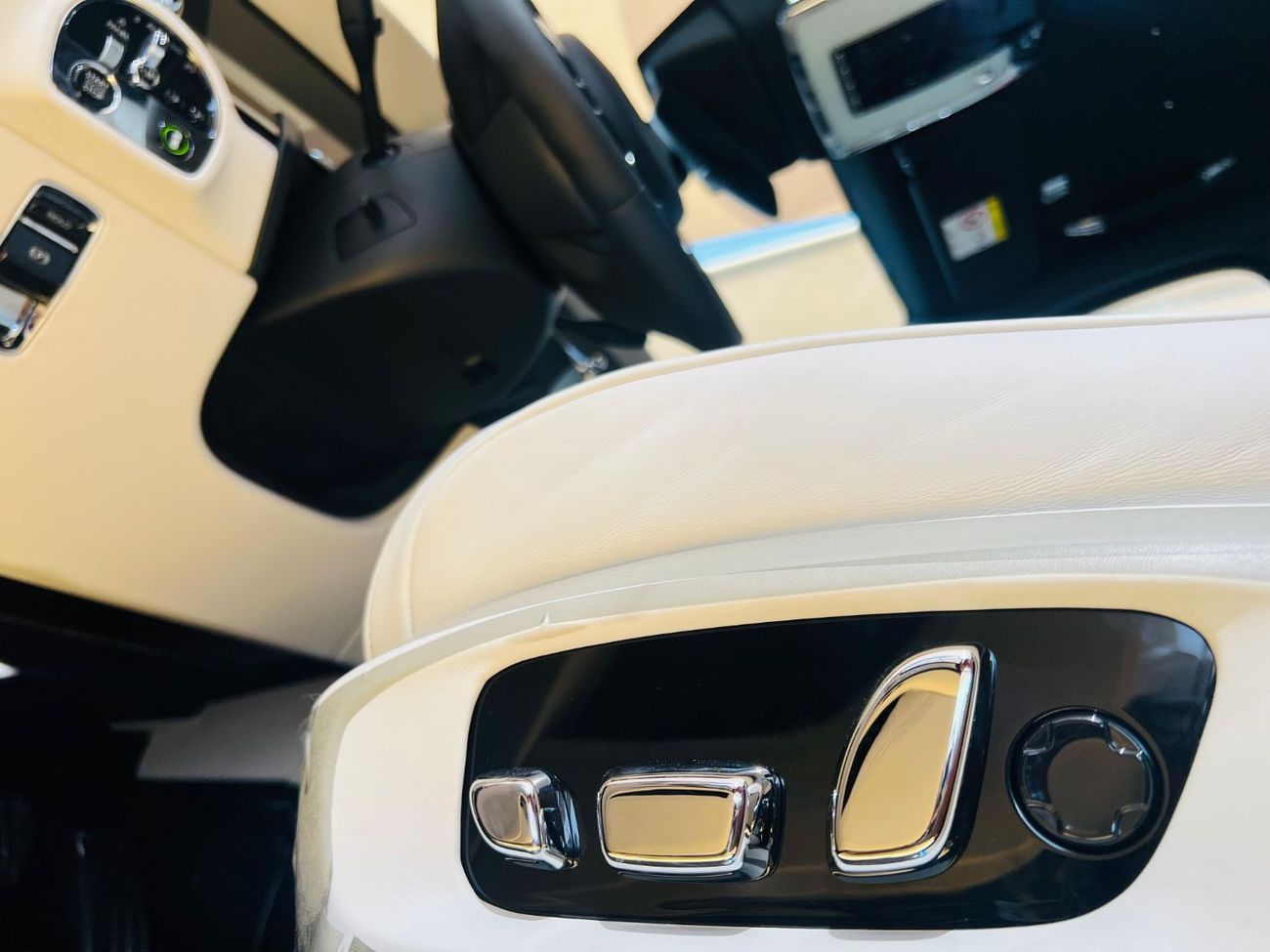 Rolls-Royce Ghost ROLLS-ROYCE GHOST - LOCALE PRICE - MODEL 2024 - 0 KM - SPEC UK