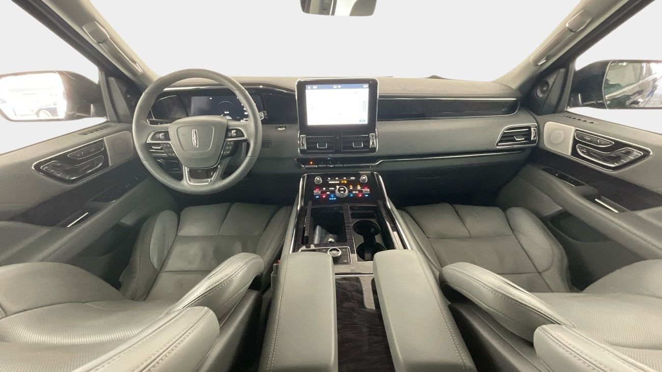 Lincoln Navigator 3.5 RESERVE L AUTO 4WD | Guaranteed Warranty | 0 Down Payment