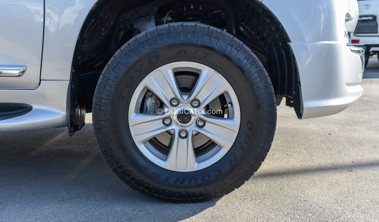 تويوتا لاند كروزر With 2019 body kit