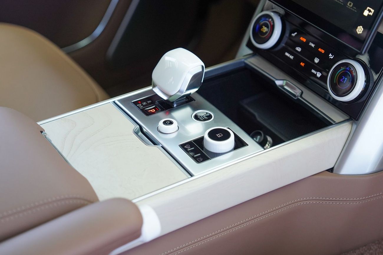 Land Rover Range Rover SV Autobiography P530 4.4L