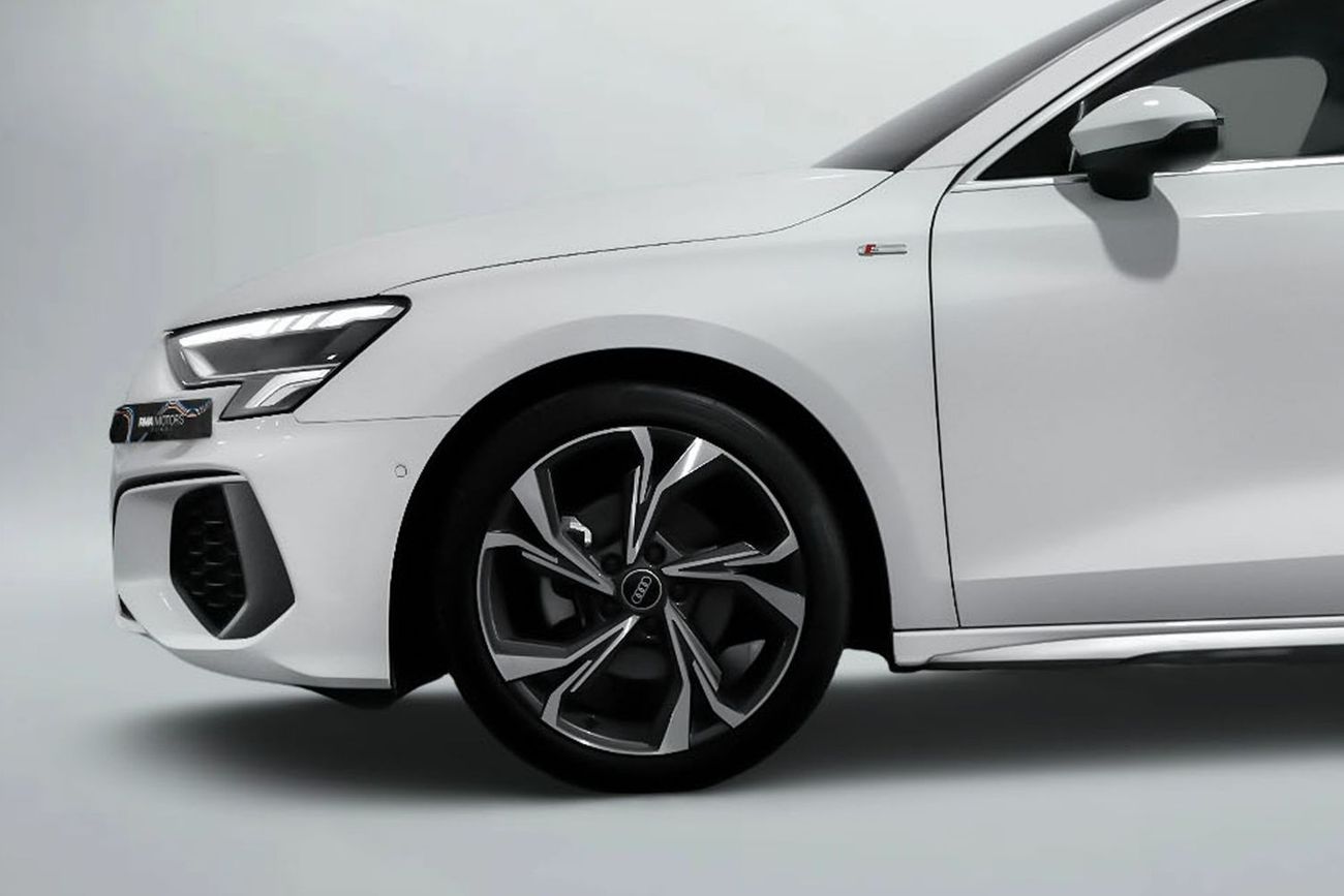 Audi A3 2023 Audi A3 35TFSi S-Line / Full Service History / Audi Warranty & Service Pack