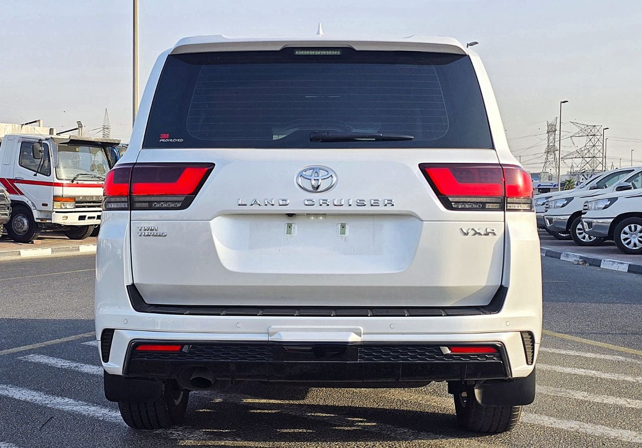 Toyota Land Cruiser Toyota Land Cruiser VXR 3.5l Twin Turbo A/T 4WD With radar and compressor White color 2024