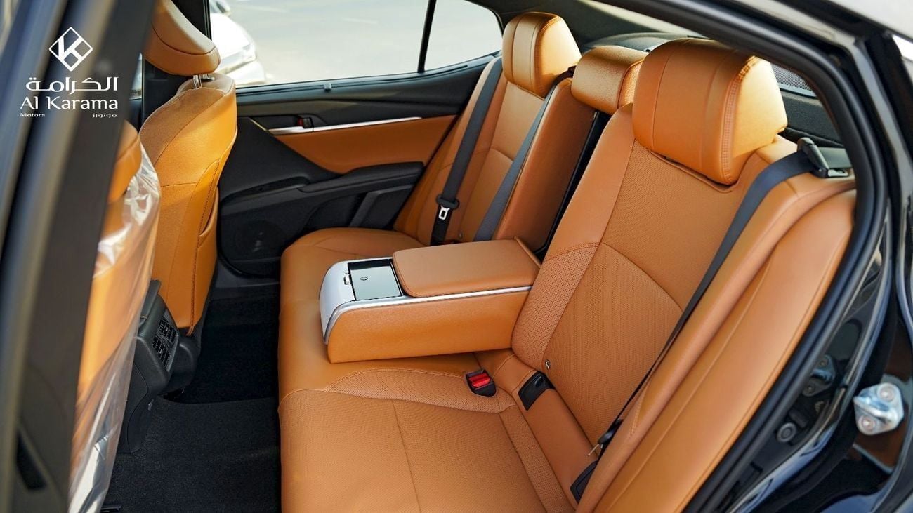 Toyota Camry Lumiere 2.5L Hybrid - Radar - JBL Sound - 360 Camera -  Touch Control Rear Seats