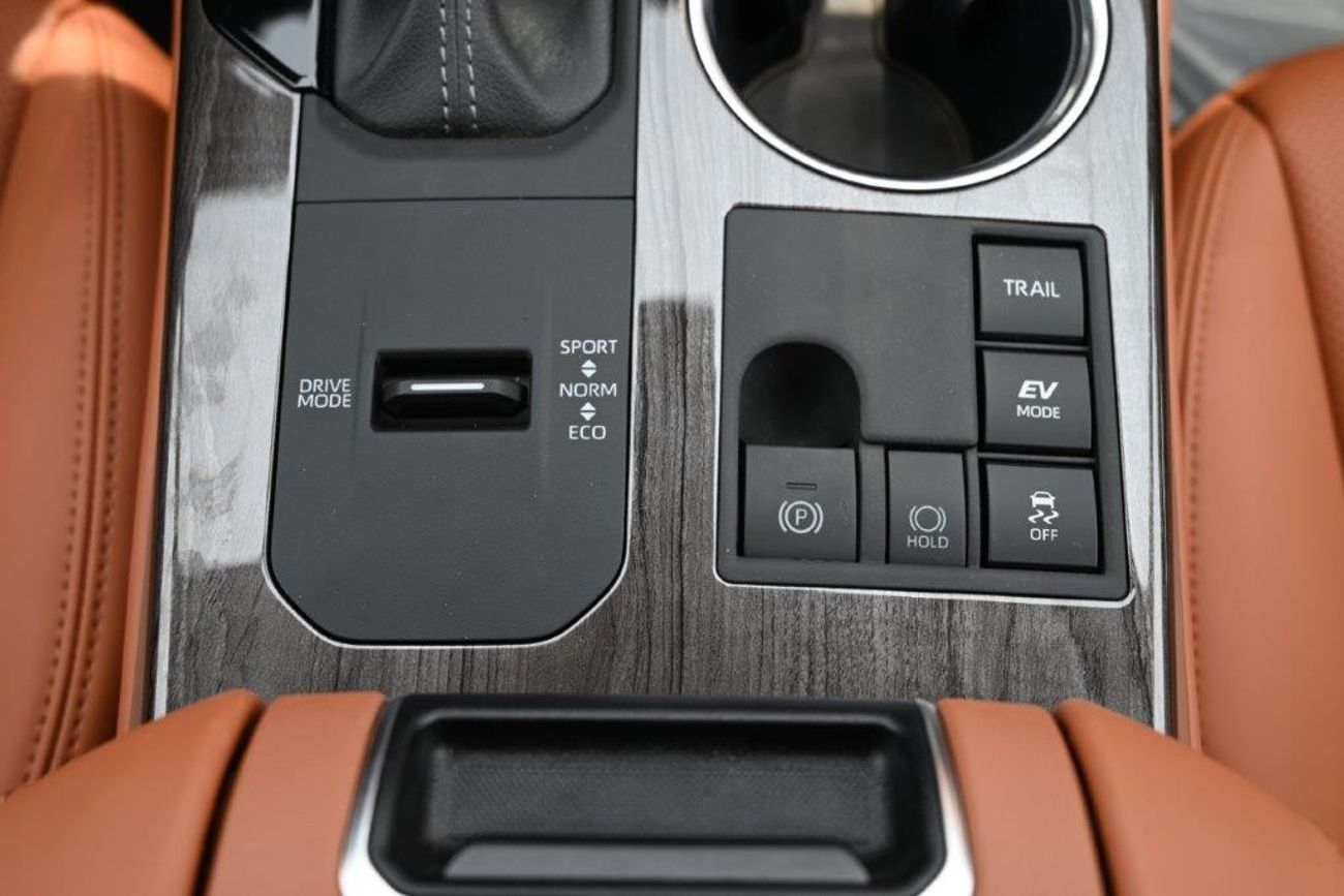 Toyota Highlander Limited Hybrid 2.5L E-AWD 7-Seater Automatic