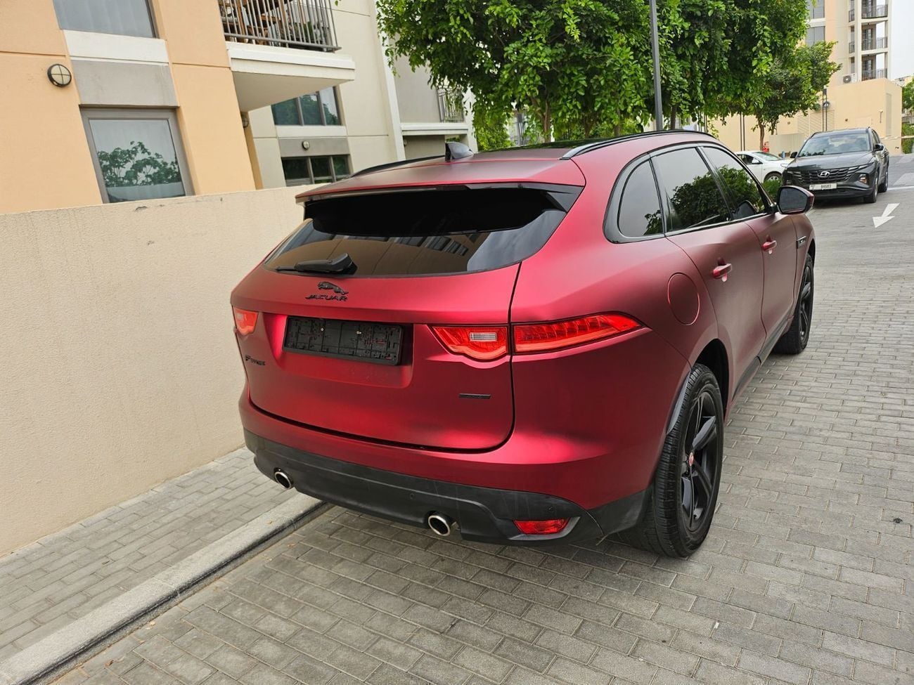 جاكوار F بيس آر سبورت فخامة لا تقاوم! جاكوار F-Pace موديل 2018 | فول أوبشن | فتحة بانوراما – بحالة الوكالة!