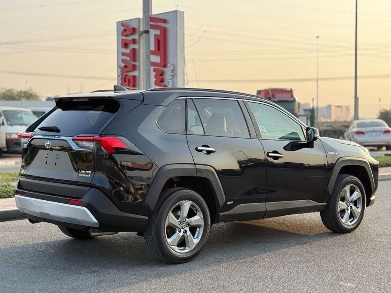 Toyota RAV4 Hybrid TOYOTA RAV4 Limited VXR 2.5L