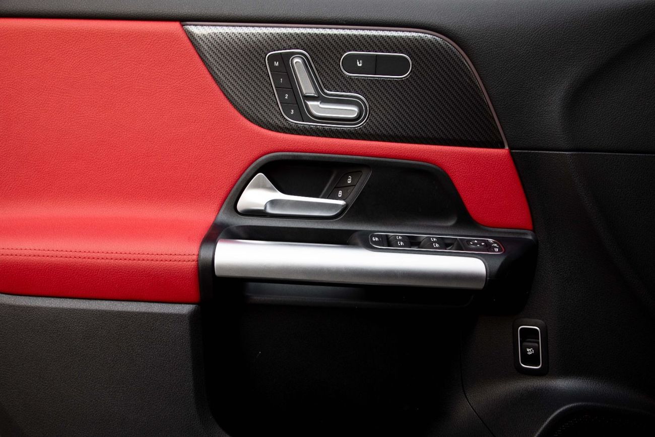 Mercedes-Benz GLA 35 AMG 35 AMG | 4,504 P.M  | 0% Downpayment | Agency Warranty/Service Contract!