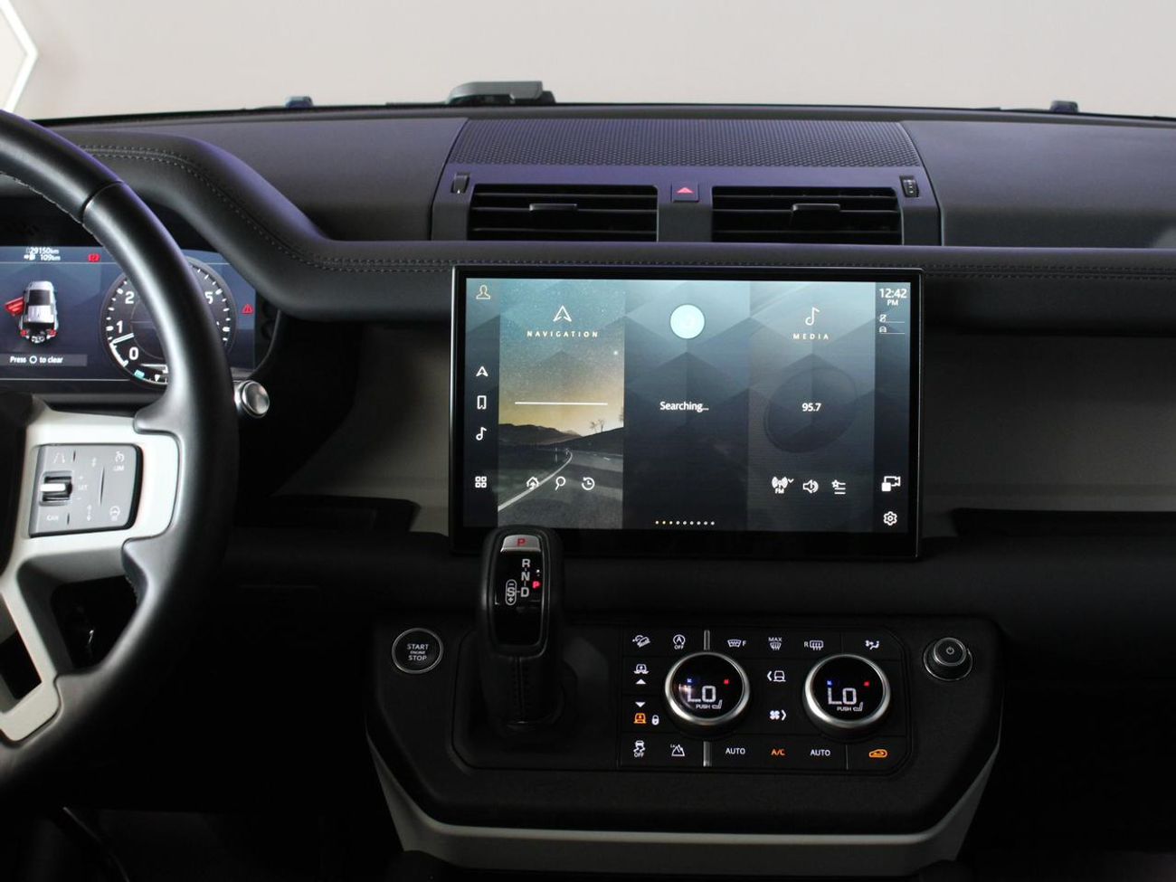 Land Rover Defender P400