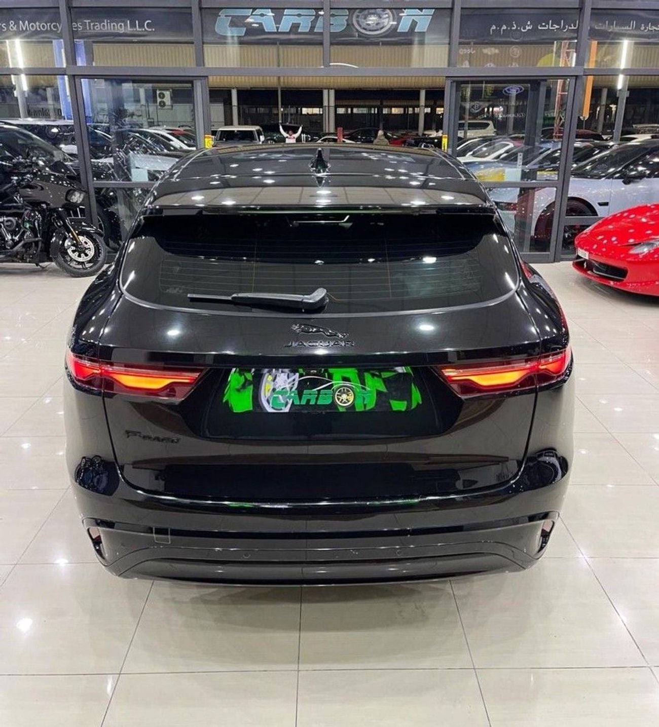 جاكوار F بيس R-Dynamic Black P250 2.0L Jaguar F-Pace 2022