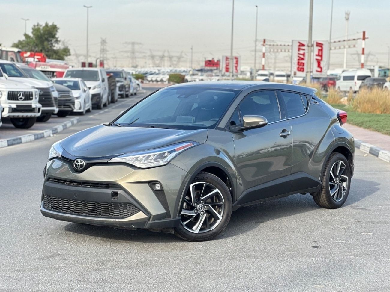 Toyota CHR Limited ,leather seats,electric seats, blind spots Full Option