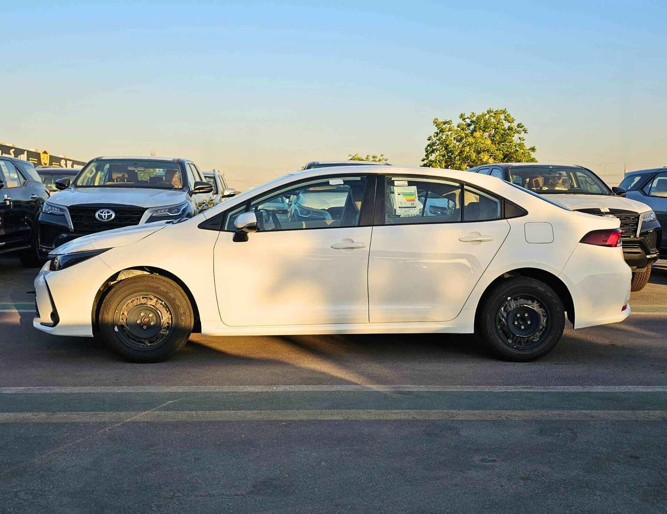 Toyota Corolla XLI / 1.6L V4 PETROL / DVD / REAR A/C (CODE # XLI)