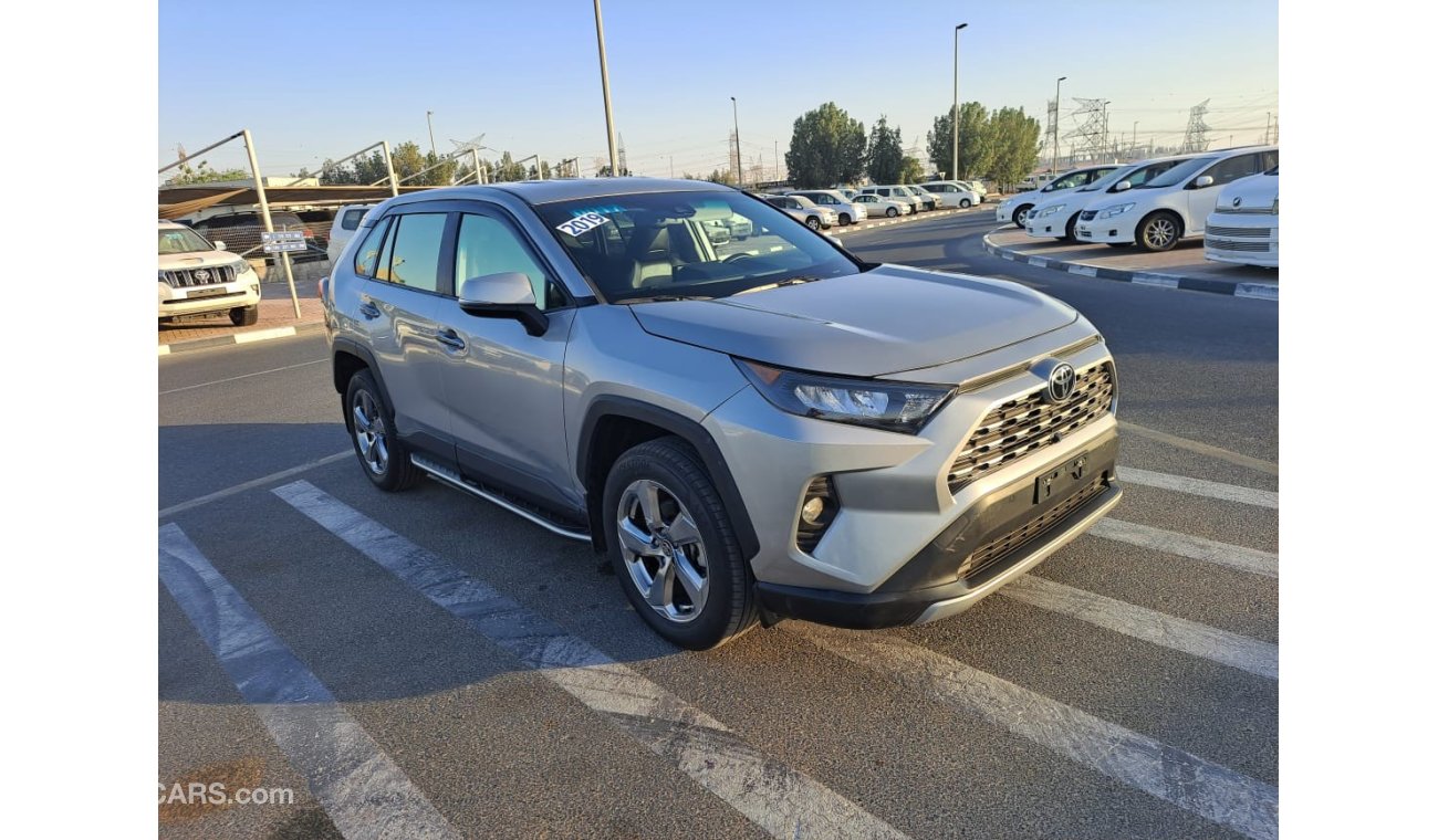 تويوتا راف ٤ TOYOTA RAV4 JAPAN SPEC LIMITED