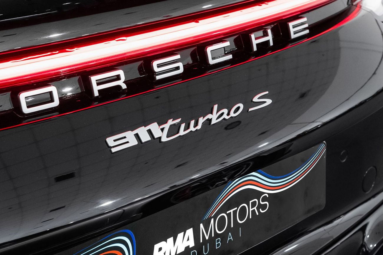 بورش 911 Turbo S 3.8L (640 HP) Coupe