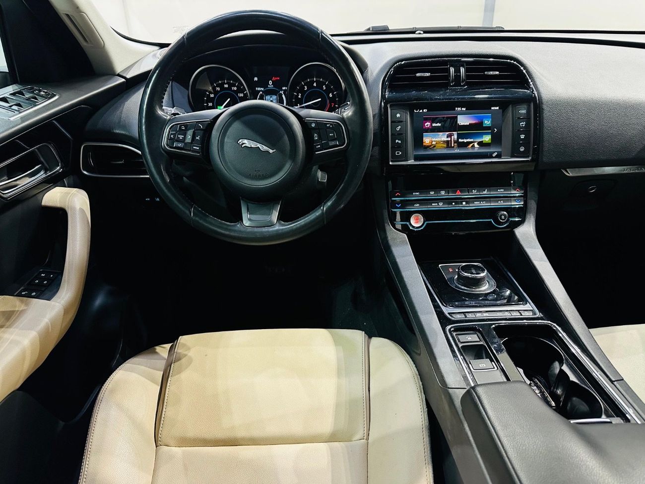 Jaguar F Pace Prestige 2.0L