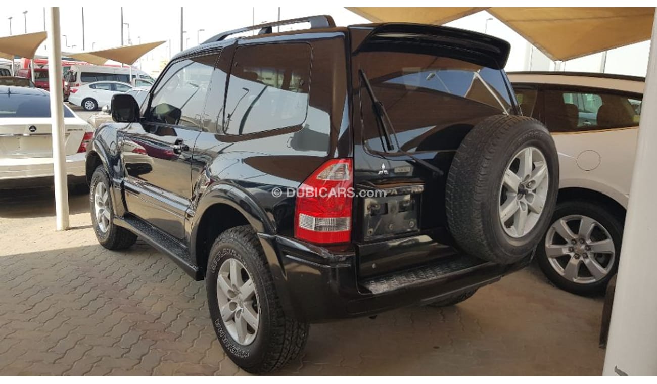 Mitsubishi Pajero 2007 model 3.8 gls 4 wheel drive full options Gulf specs