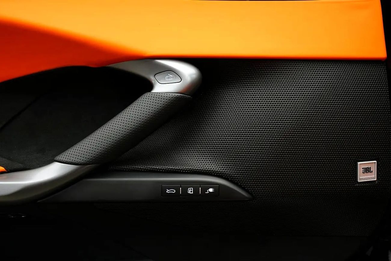 فيراري 296 GTS