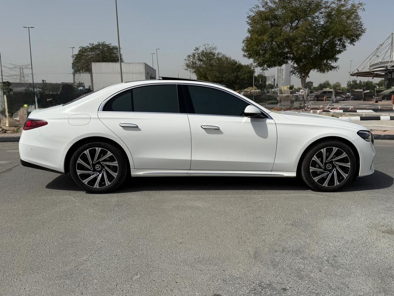 Mercedes-Benz E300 3.0L