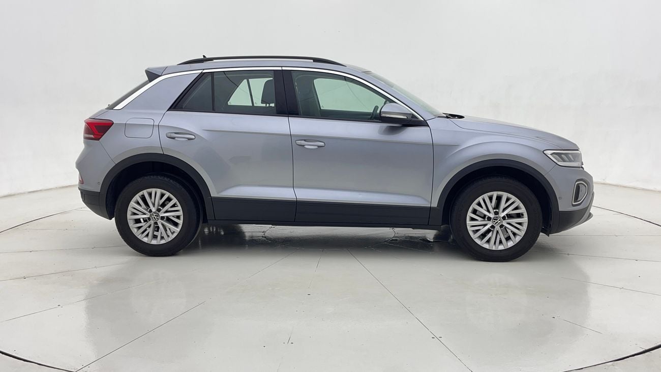 فولكس واجن T ROC 2024 LIFE | AED 1086/Month | 0 DP | 30 Day Return | Warranty | Service History