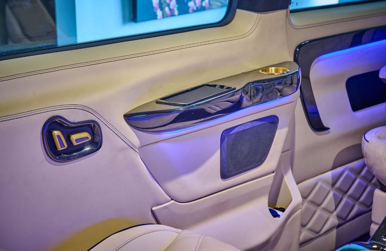 Mercedes-Benz V 300 2025 “LA FAMILLE” – 1 Of 5 CONCEPT - Handcrafted by ROYAL CUSTOMS in Dubai (Since 2009)